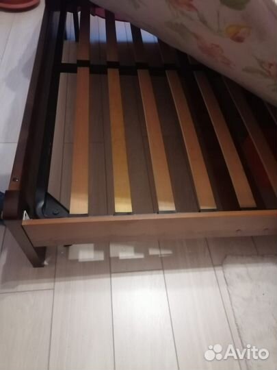 Кровать двухспальная 160/200 деревянная