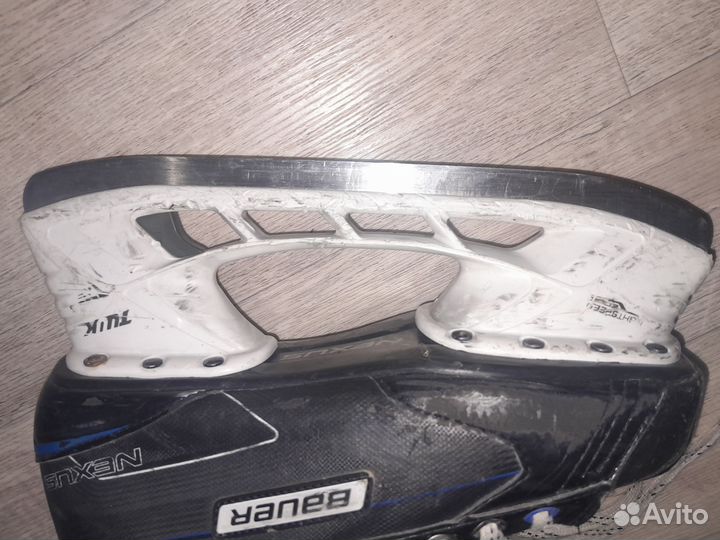 Коньки хоккейные