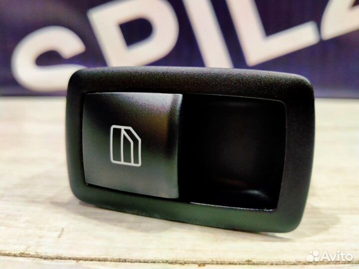 Блок управления стеклоподъемниками задний правый