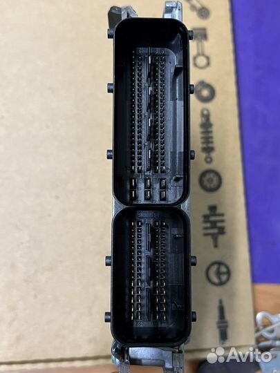 Блок управления двигателем VAG 4F1910559D