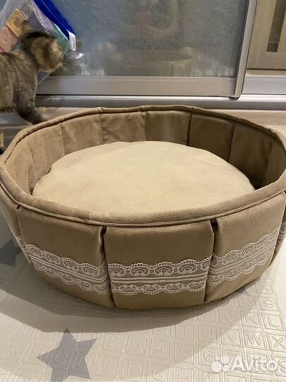 Лежанка для кошек