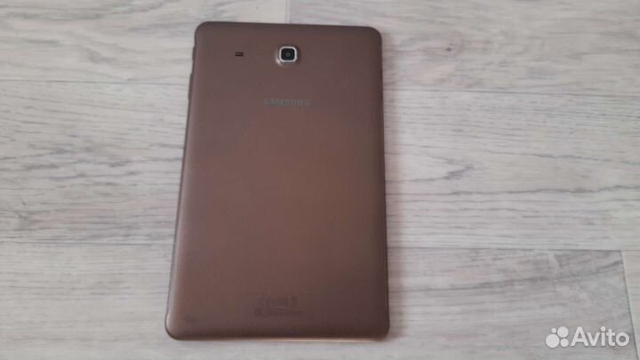 Samsung galaxy tab E 9.6