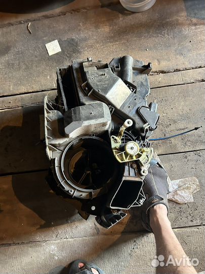 Renault logan ларгус корпус печки