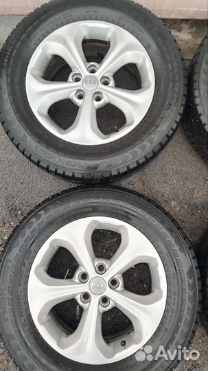 Kia Sorento 235/65R17