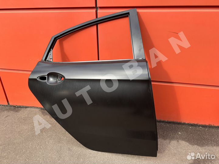 Дверь задняя правая Kia Rio 3 2011-17 седан