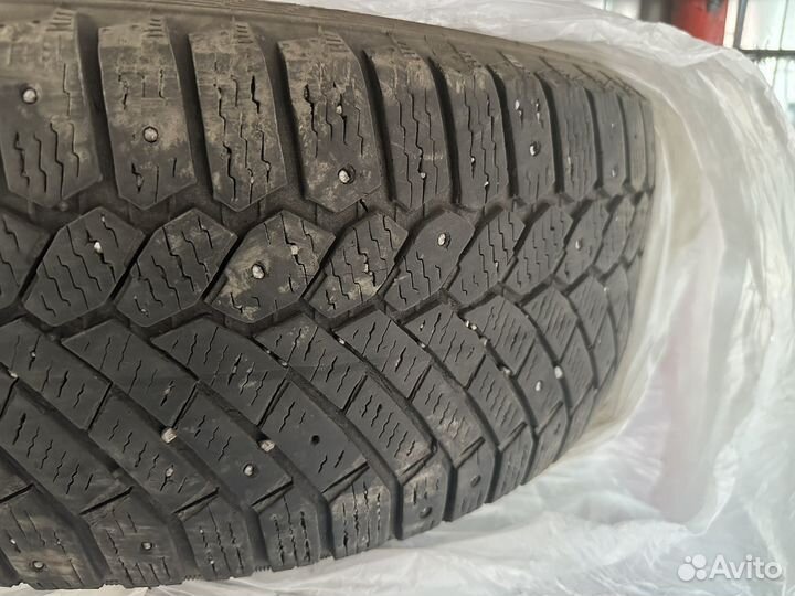 Gislaved Nord Frost 200 225/55 R17