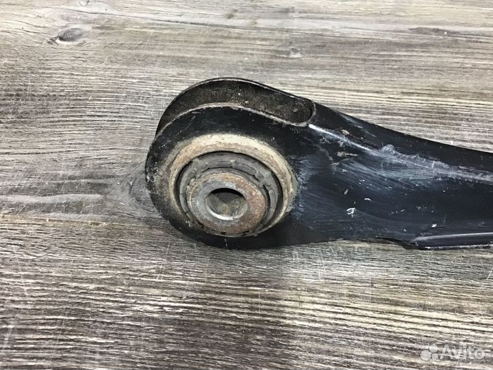 Рычаг задний левый правый Volkswagen Touareg NF