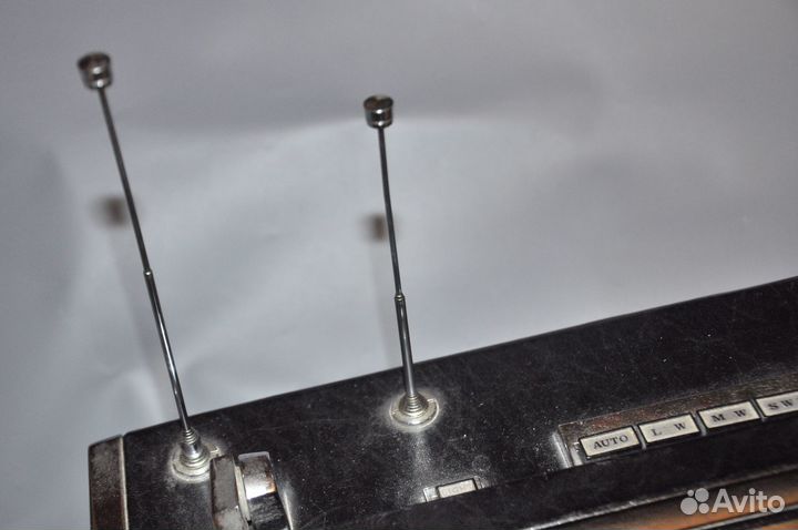 Радиоприемник Sanyo Transworld ретро