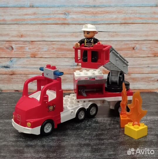 Конструктор Пожарный грузовик Lego duplo 5682
