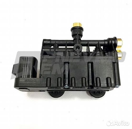 Блок клапанов пневмоподвески Land Rover Sport L320