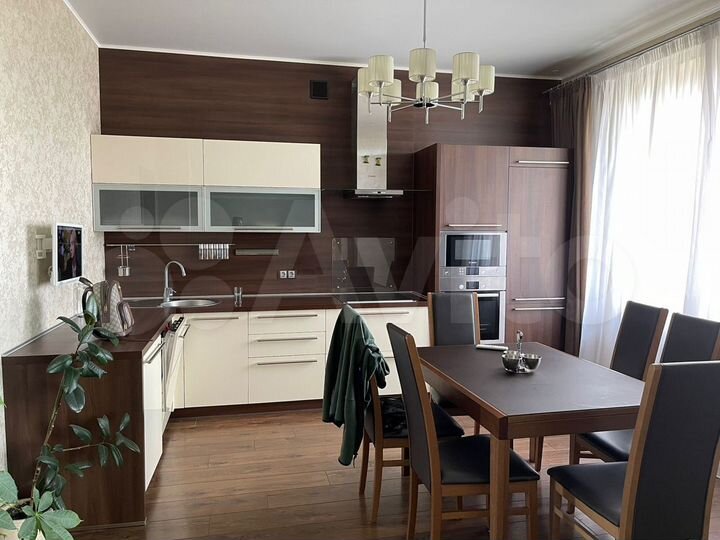 3-к. квартира, 99 м², 9/9 эт.