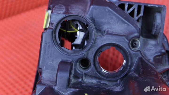 Фара правая Kia Optima JF G4KD 92102-D4070