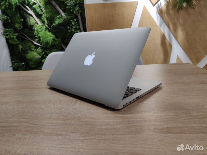 Macbook Pro 13 retina / i5 2,7GHz / 8gb / ssd m2