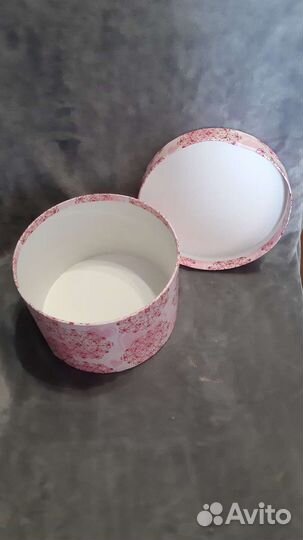 Коробка шляпная для подарка