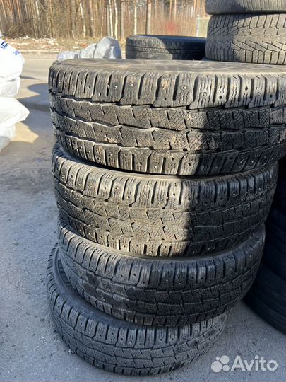 Michelin Agilis X-Ice North 215/65 R16C 109R