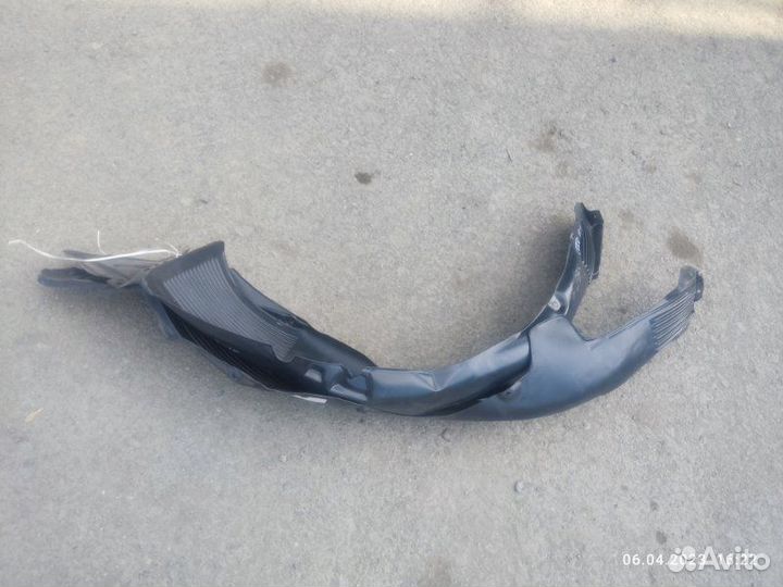 Подкрылок передний левый Kia Ceed Wagon JD