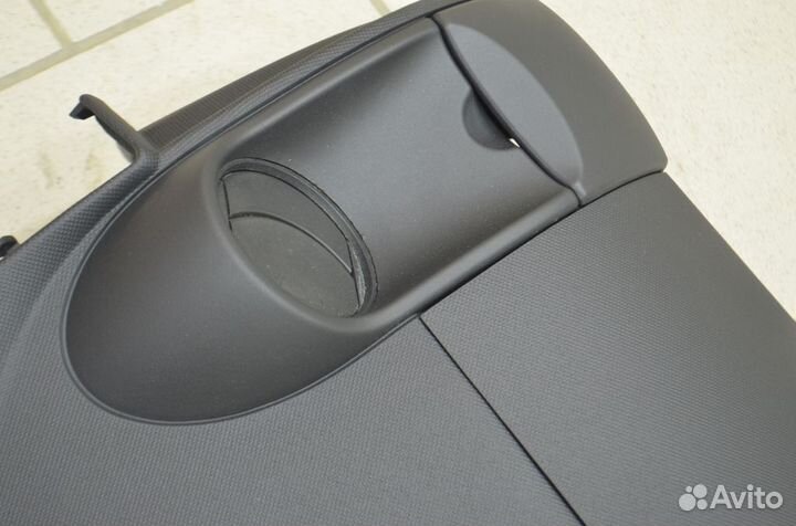 Торпедо панель приборов Тойота Ярис