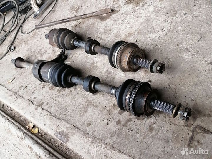 Привод правый Hyundai sonata 4 2,7