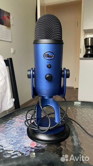 Микрофон студийный Blue Yeti