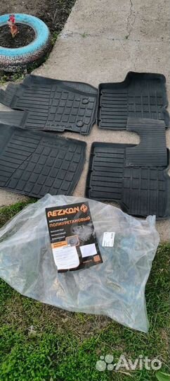 Автомобильные коврики renault captur