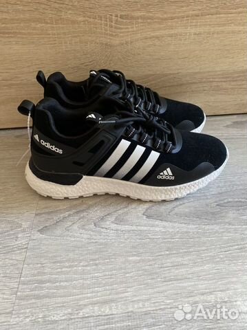 Adidas мужские кроссовки новые