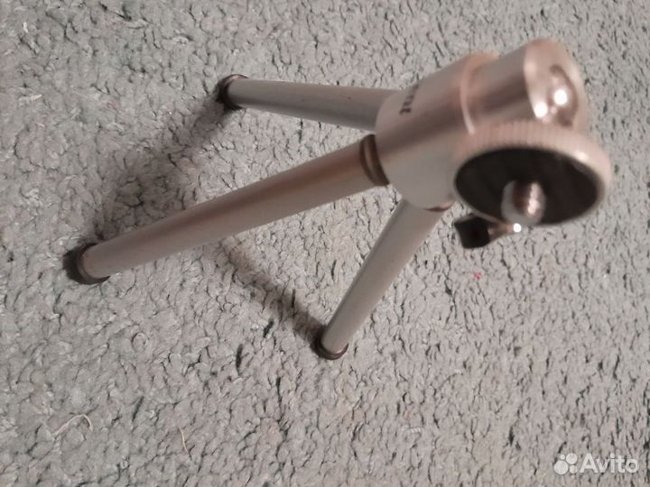 Мини штатив Continent F2/ тринога настольная