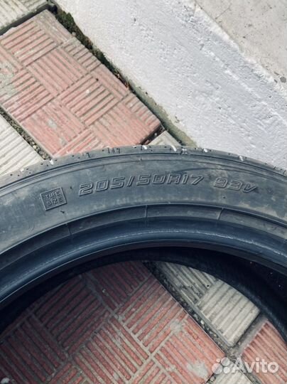 Goodyear EfficientGrip 205/50 R17