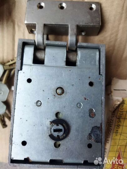 Замок дверной накладной СССР сам