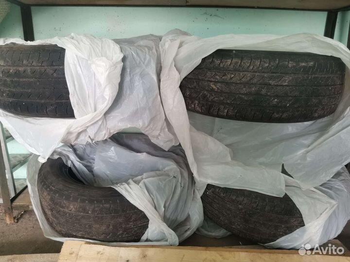 Yokohama BluEarth E51B 225/60 R18 100H