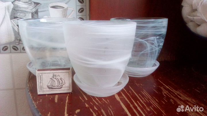 Стеклянные горшки для цветов