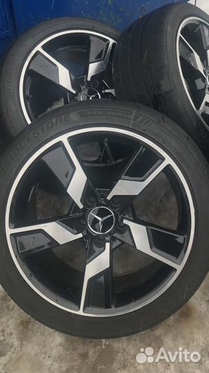 R18 Bridgestone Potenza RE003 Adrenalin 245/40, PCD 5x112 DIA 112