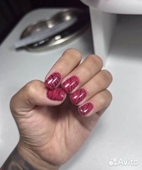 Маникюр на дому