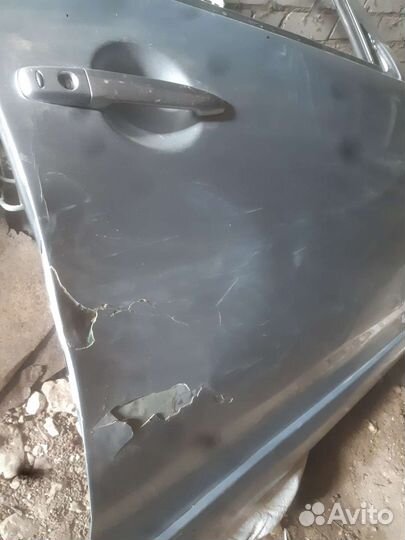 Дверь правая Mitsubishi