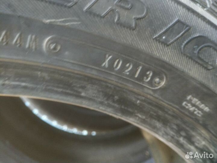 Dunlop SP Winter Ice 01 215/50 R17 95T