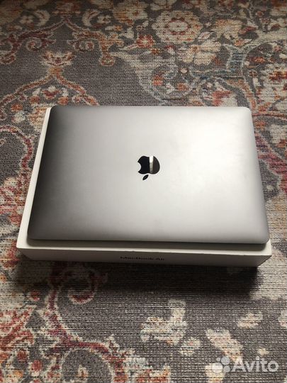 Apple MacBook air 13 2020 i3