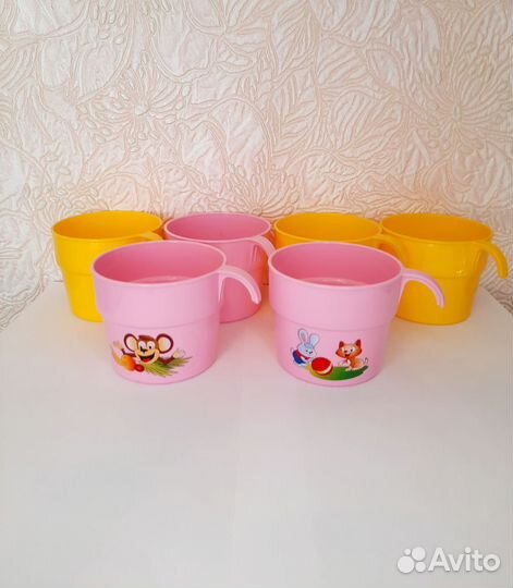 Кружки пластмассовые, комплект 6шт