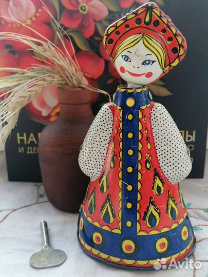 Потешная заводная кукла. СССР. по Радуга