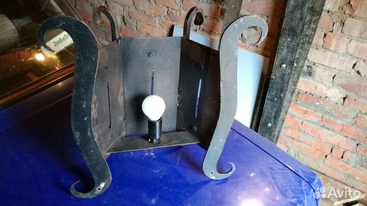 Светильник кованный