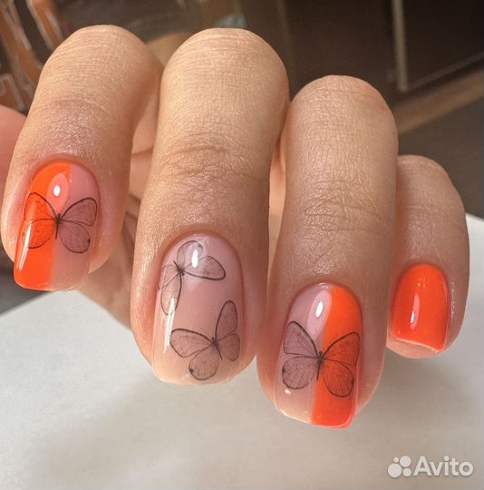 Модель на маникюр