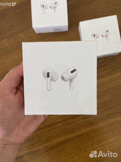 Беспроводные наушники AirPods Pro шумоподавление