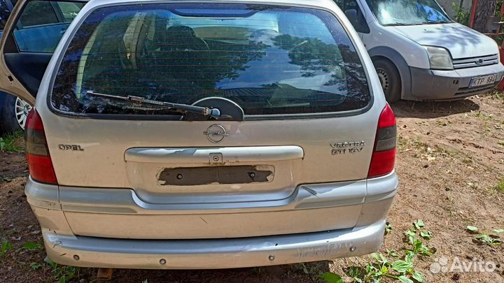 Автомобили на запчасти