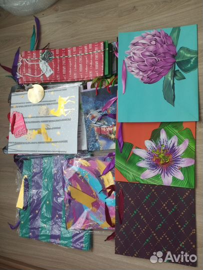 Пакеты подарочные. Новые