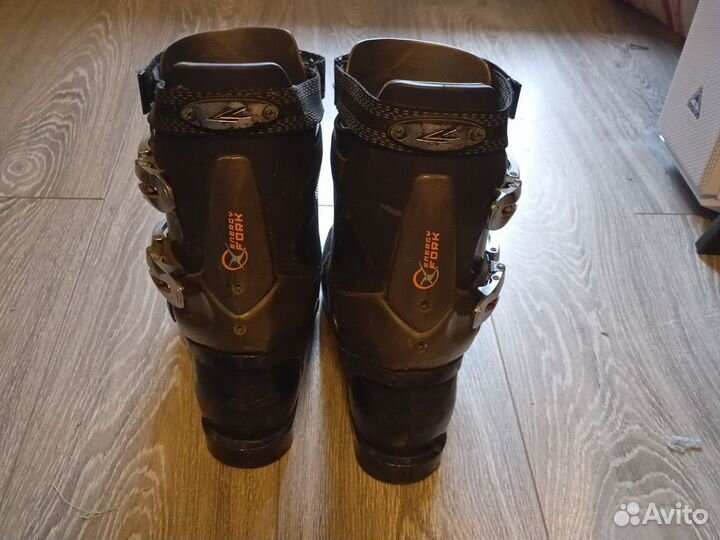 Горнолыжные ботинки мужские 39 размер