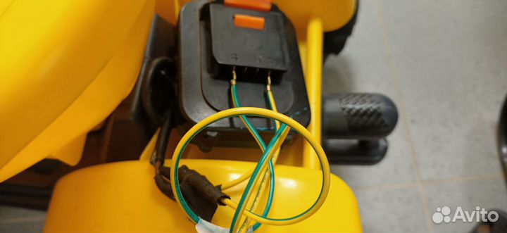 Электромобиль трактор