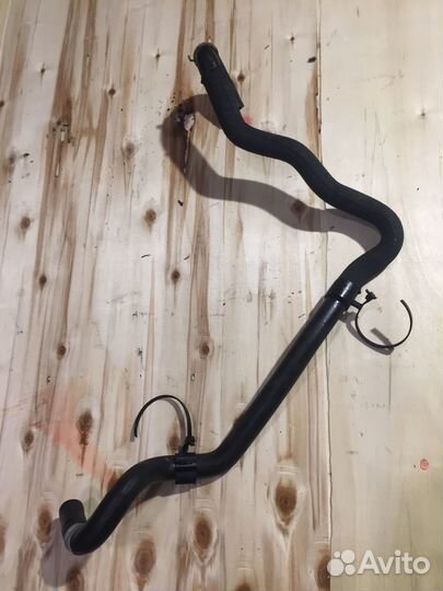 Патрубок системы охлаждения Land Rover Sport 2 рес