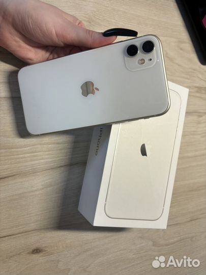 iPhone 11, 128 ГБ