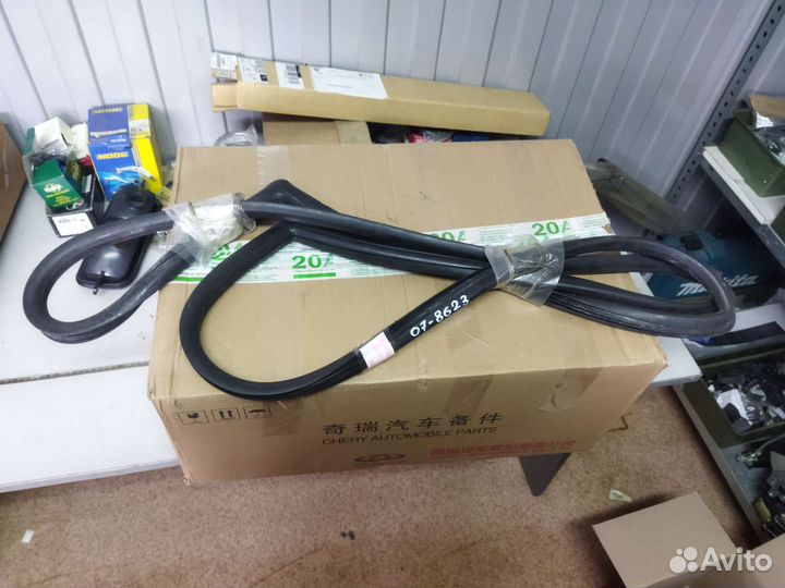 Уплотнитель ветрового стекла Лада 2108- 2115