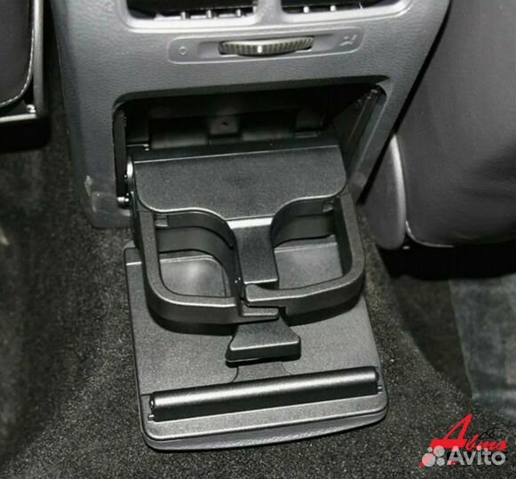 Подстаканник задний Volkswagen Golf 6 / Jetta 5