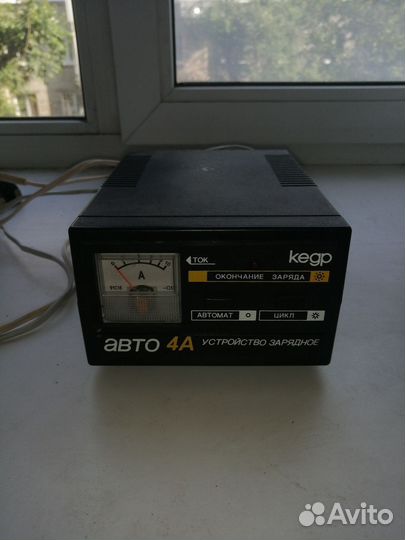 Зарядное устройство Кедр авто 4А