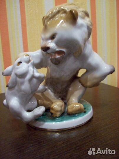 Фарфоровые и гипсовая статуэтки 60-е годы